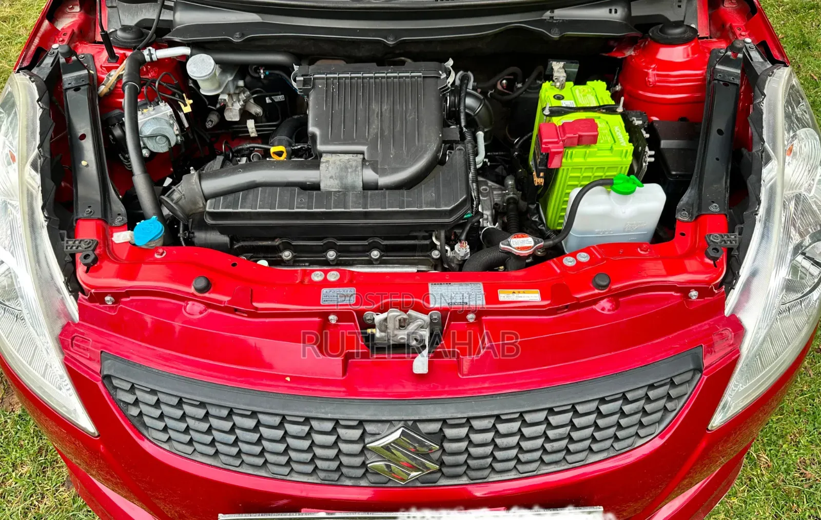 Suzuki Swift 2013 Red