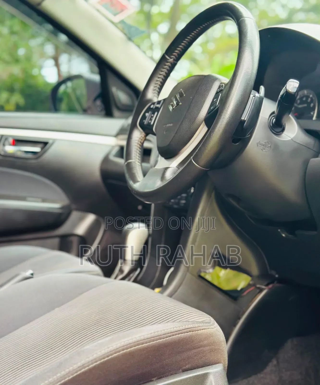 Suzuki Swift 2013 Red