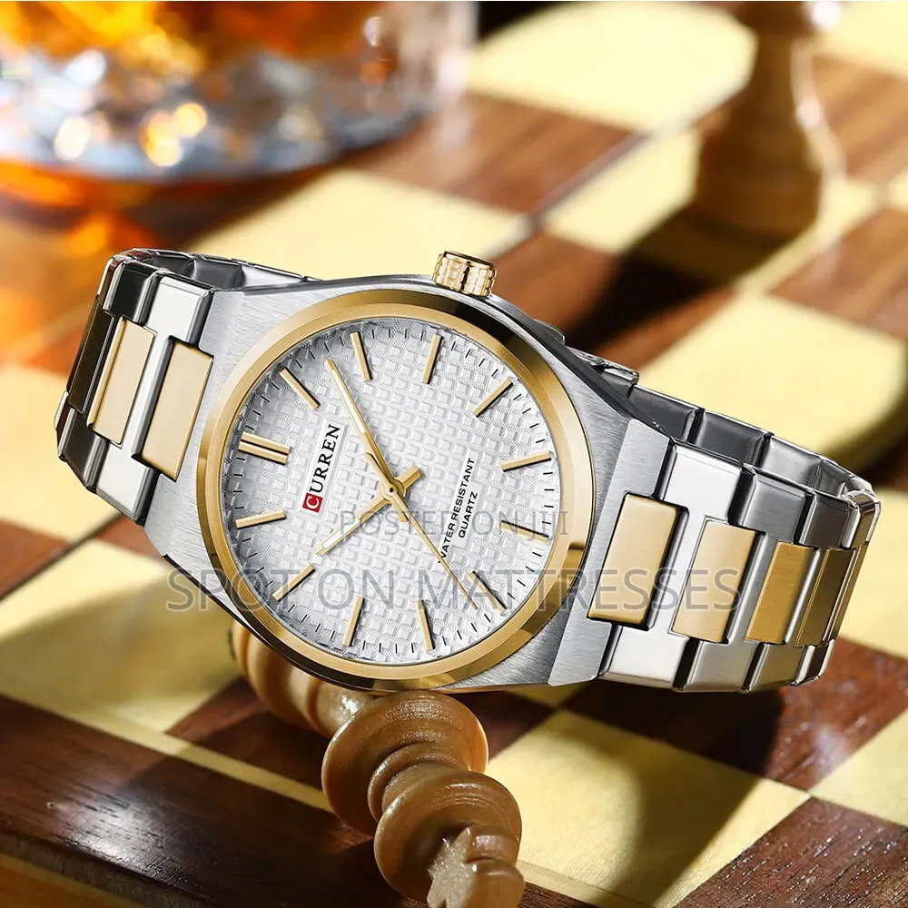 Currn Watch for Gents. Stainless Steel. Date Display. Water Resistant.
