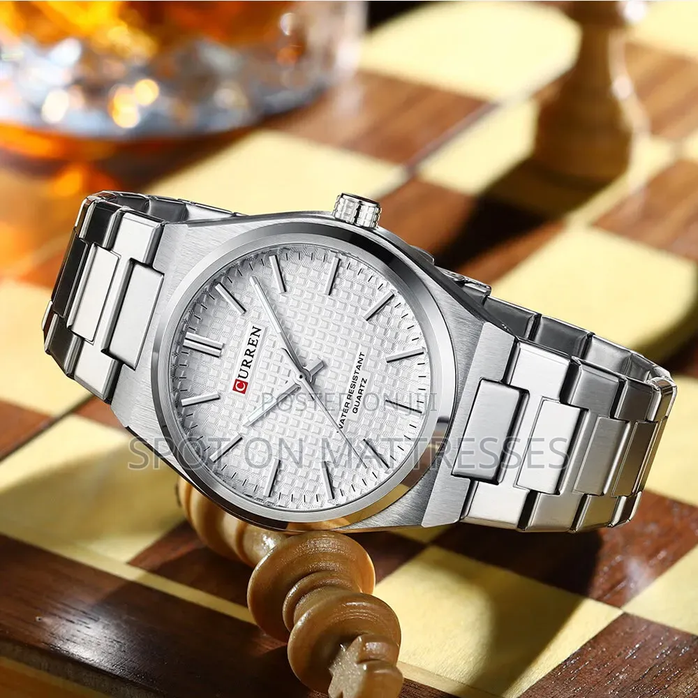 Currn Watch for Gents. Stainless Steel. Date Display. Water Resistant.