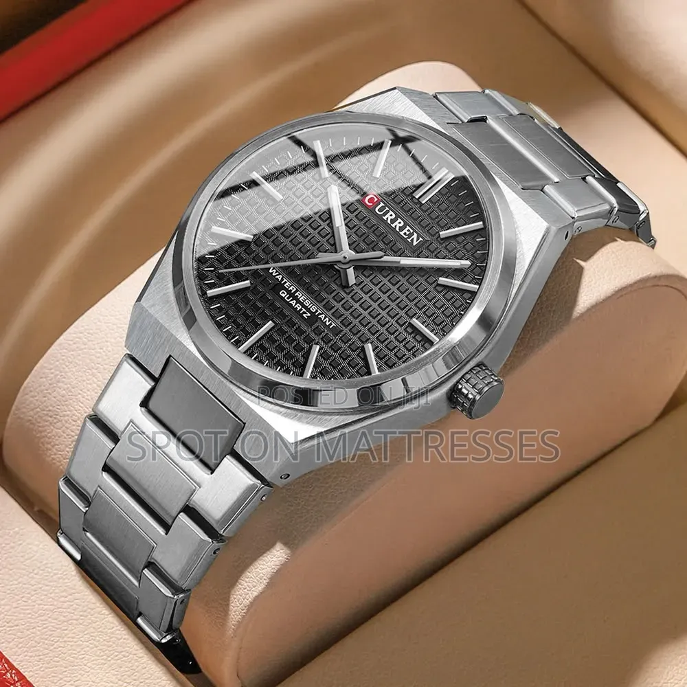 Currn Watch for Gents. Stainless Steel. Date Display. Water Resistant.