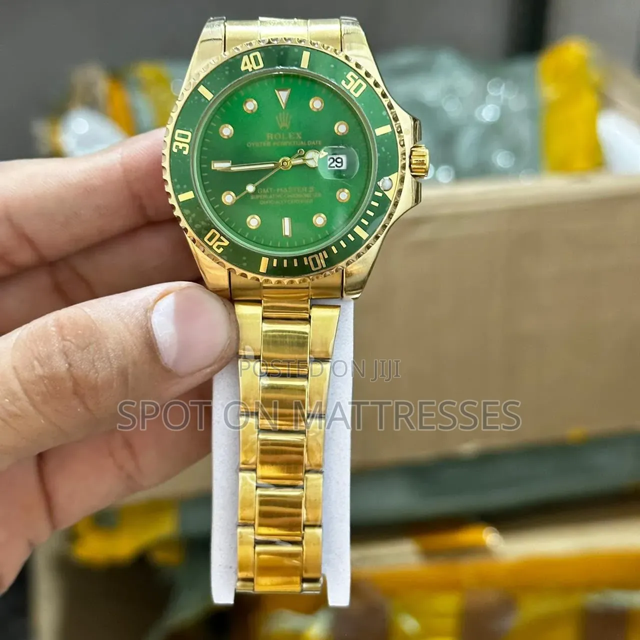 Rolex Submariner Automatic Watch for Gents. Up to 38hrs Power Reserve.