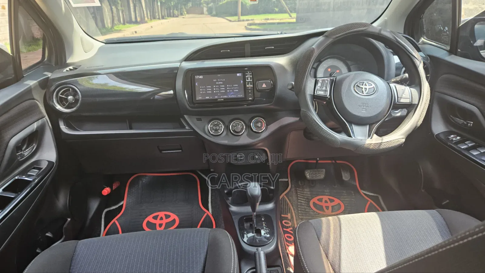 Toyota Vitz 2018 Burgundy