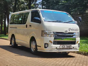 Toyota HiAce 2009 White