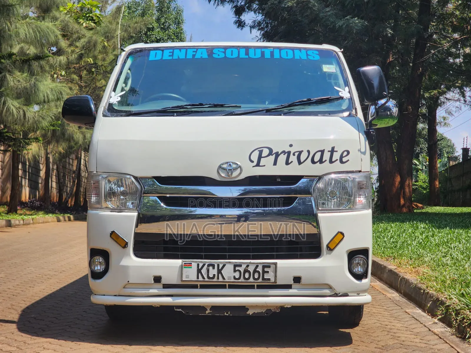 Toyota HiAce 2009 White