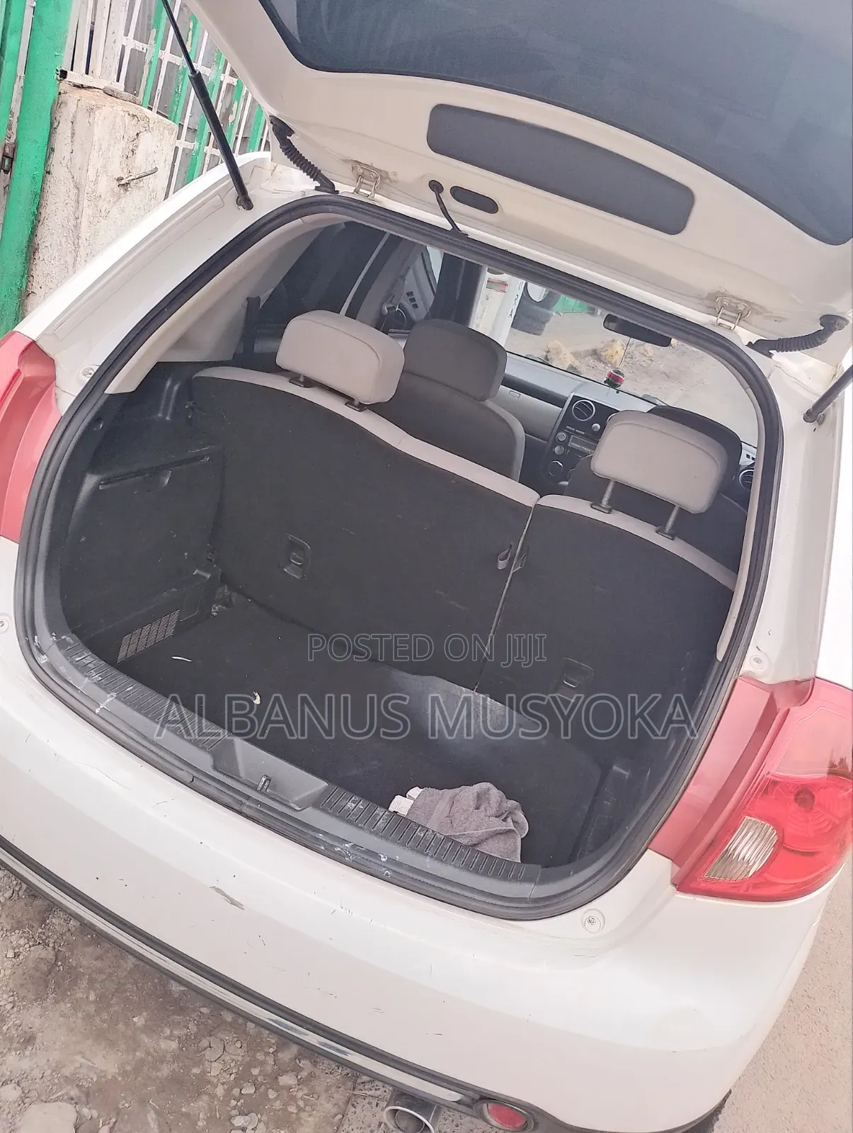 Mazda Verisa 2008 White