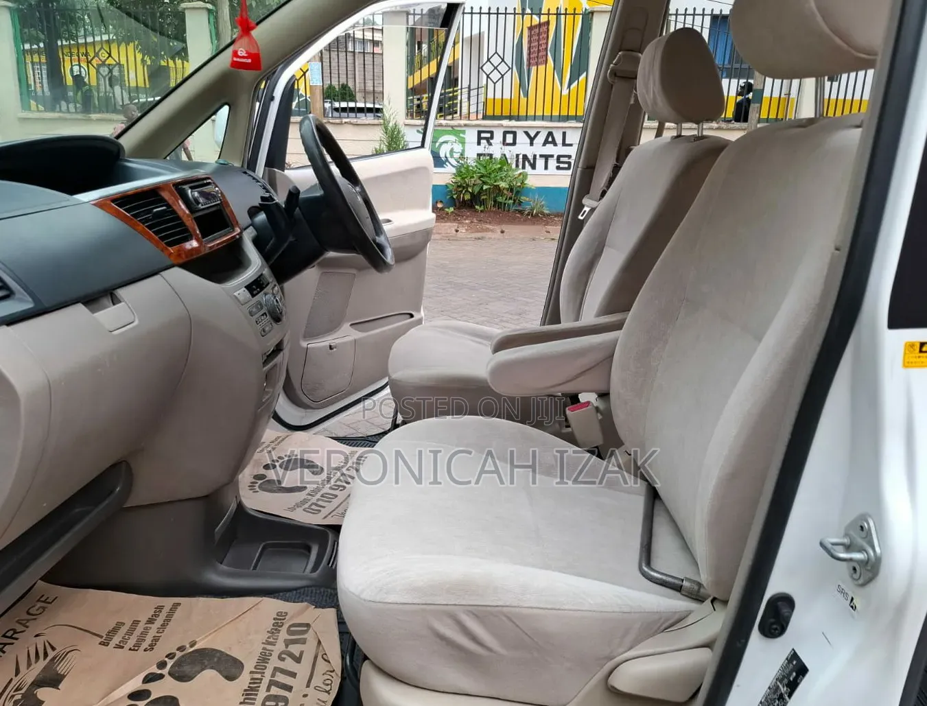 Toyota Noah 2006 White
