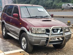 Nissan Terrano 2009 Maroon