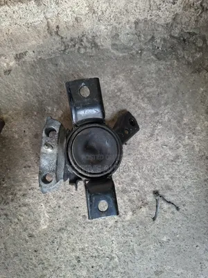 Gear and Engine Mount Toyota Vangurad/Rav4