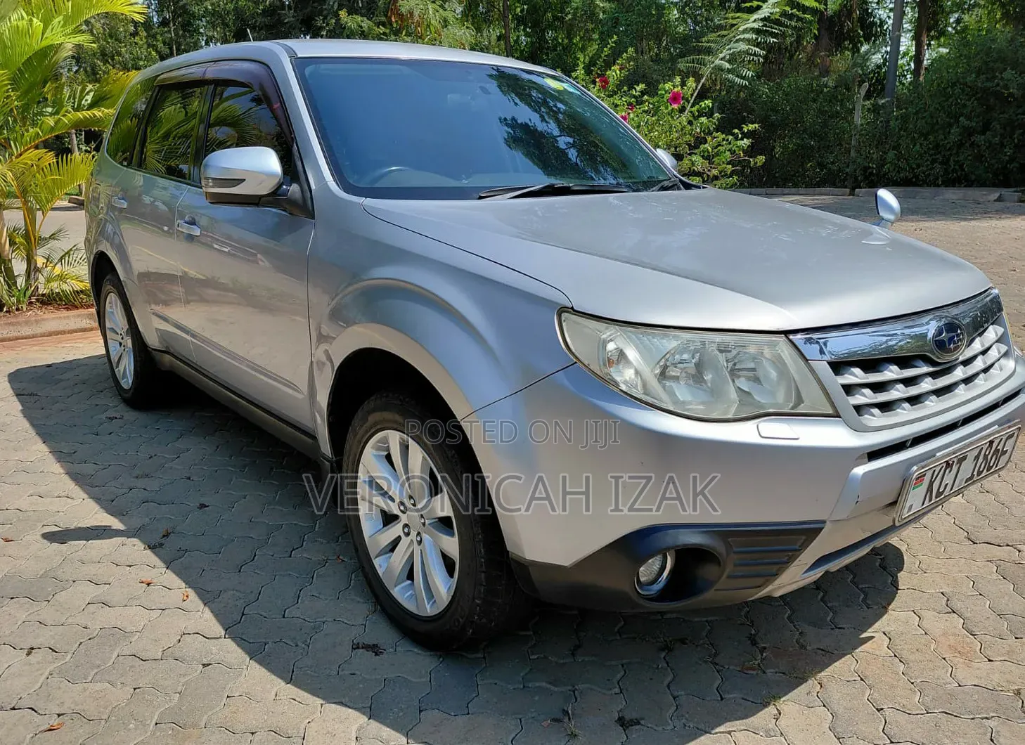 Subaru Forester 2011 Silver