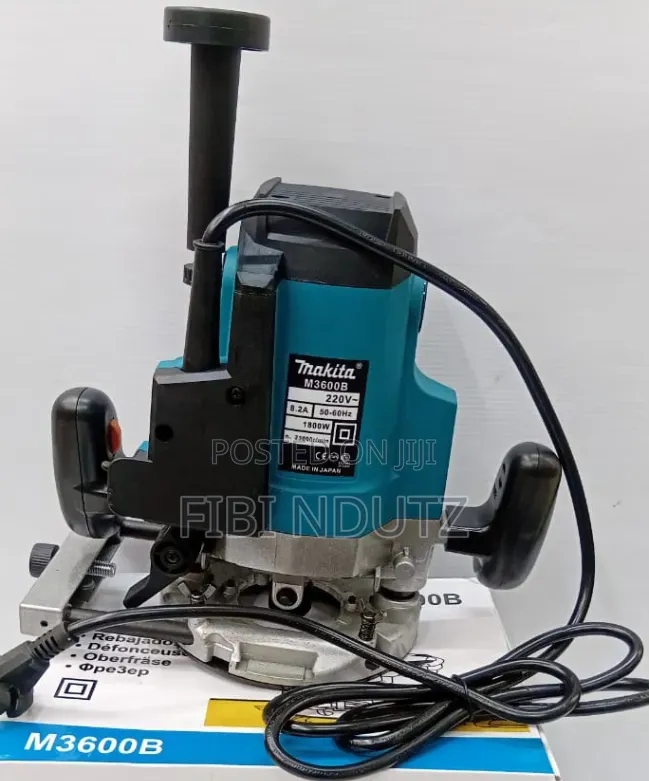 Makita 1600 Watts Wood Router/Router Makita