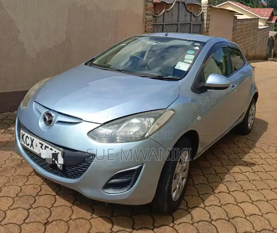 Mazda Demio 2012 Silver
