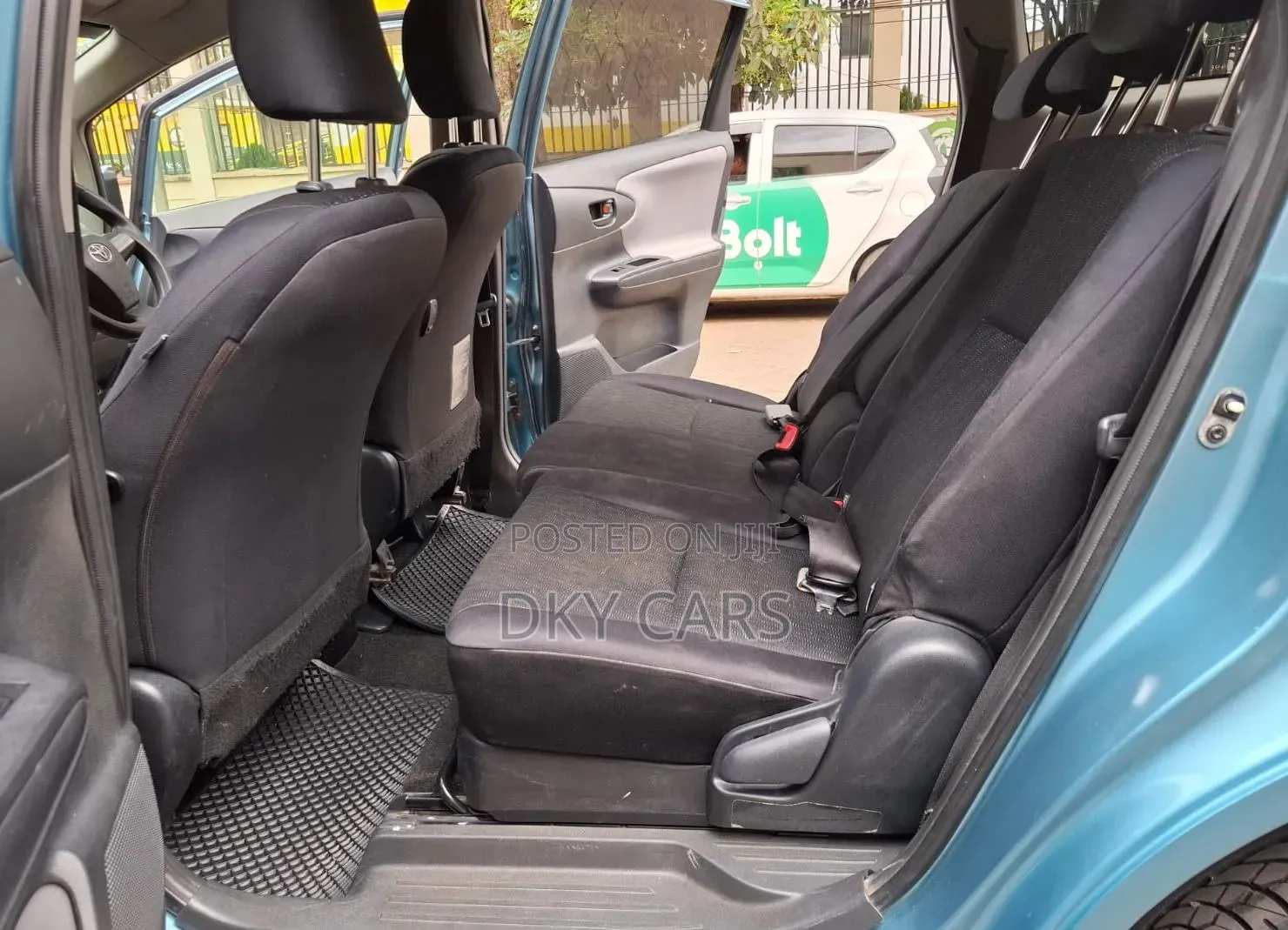 Toyota Wish 2009 Blue
