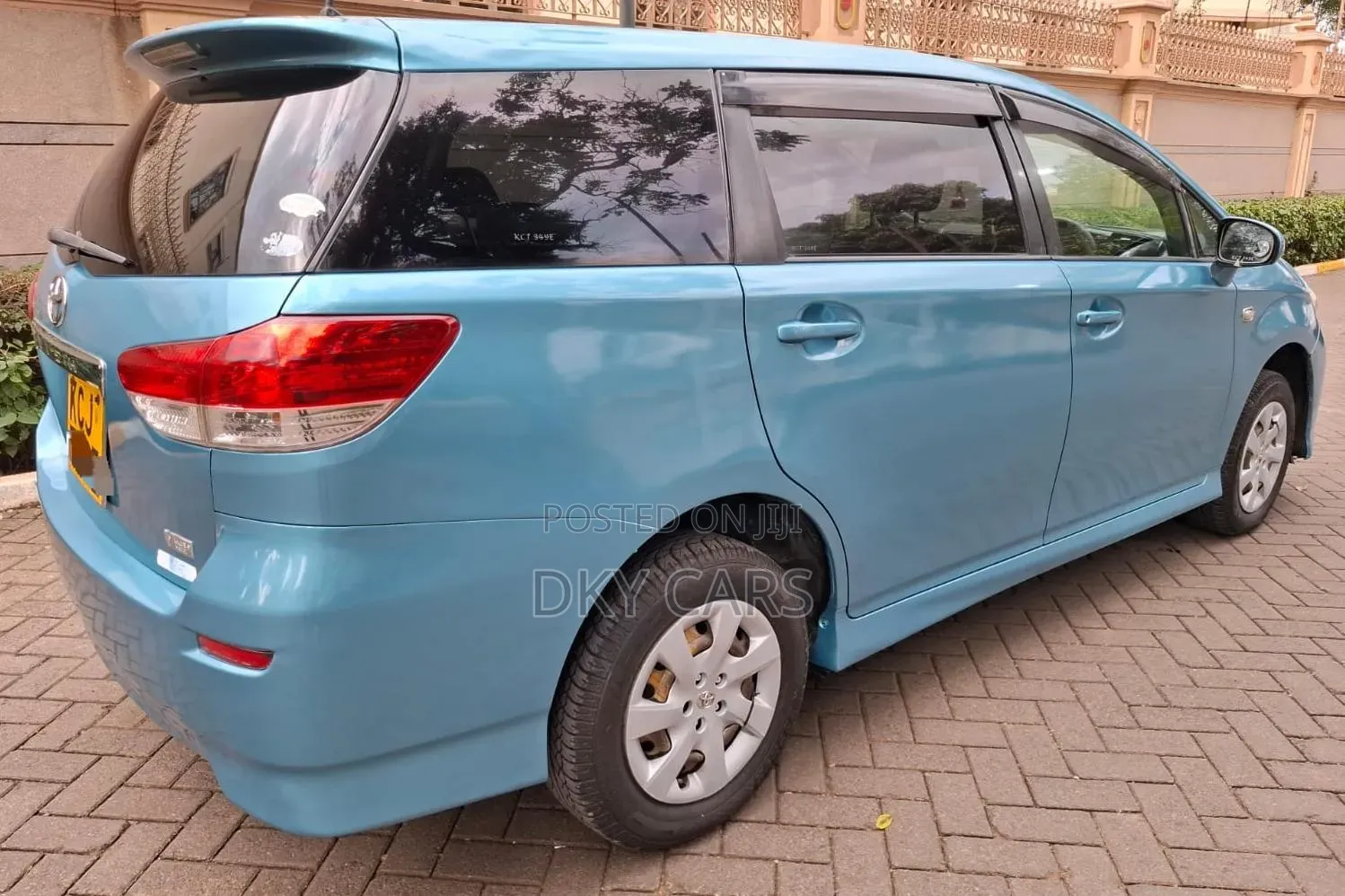 Toyota Wish 2009 Blue