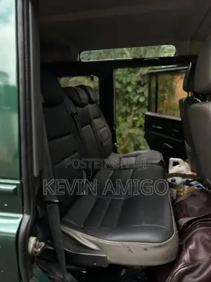 Land Rover Defender Puma 110 2.4 TD 2010 Green