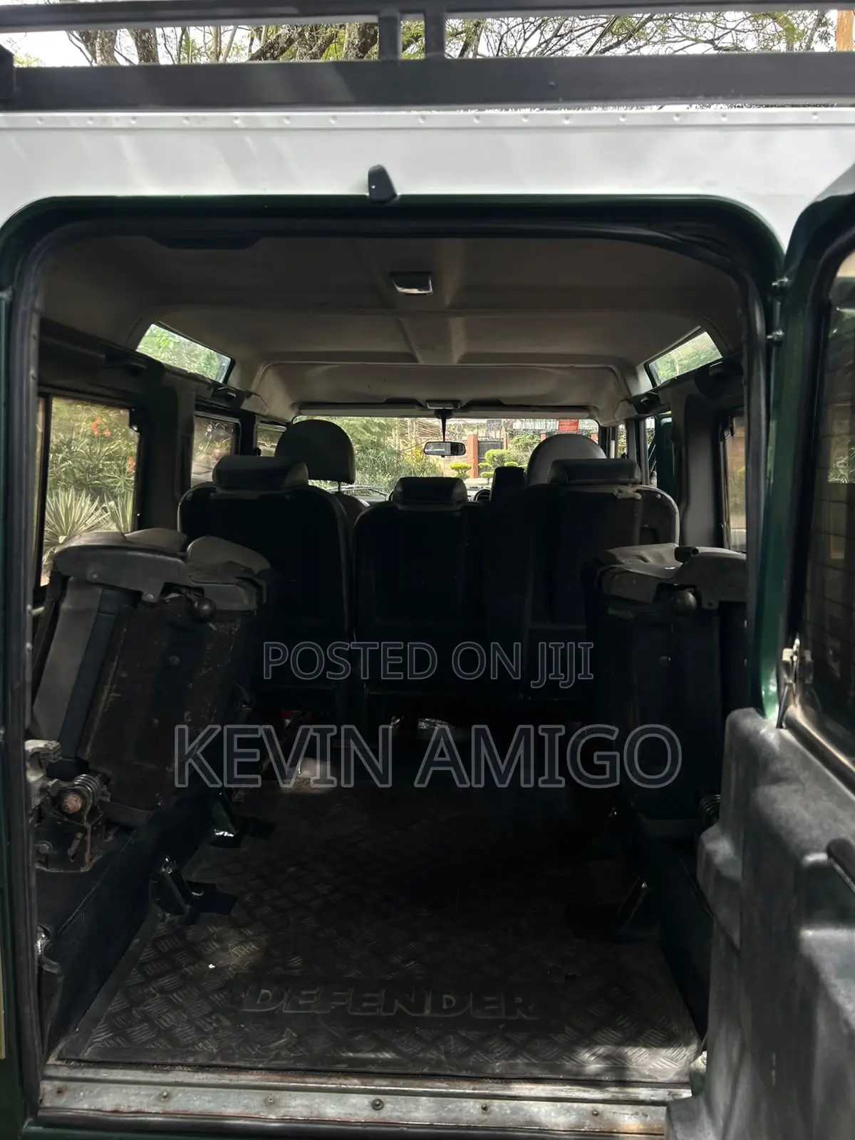 Land Rover Defender Puma 110 2.4 TD 2010 Green