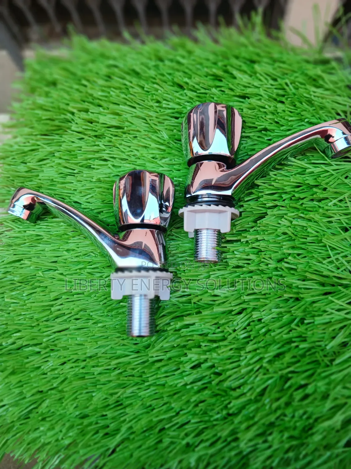 Lirlee Pillar Tap