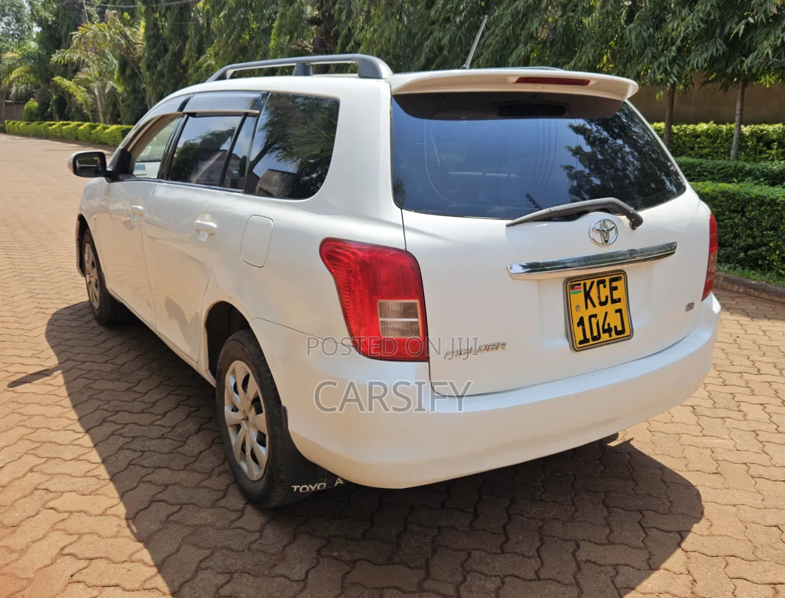 Toyota Corolla Fielder 2009 White