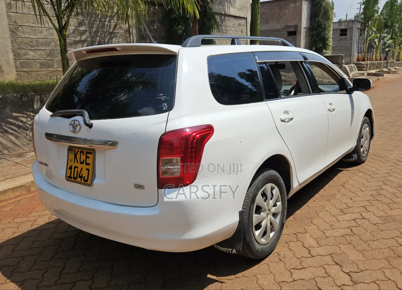 Toyota Corolla Fielder 2009 White