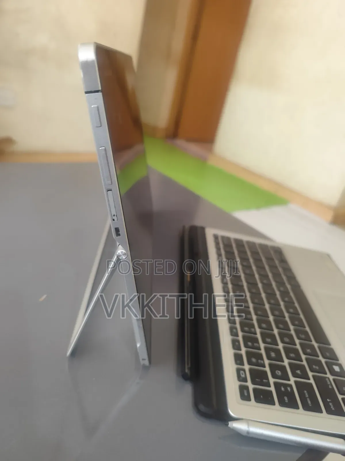 Laptop HP Elite X2 1012 G2 8GB Intel Core Ultra 7 SSD 256GB