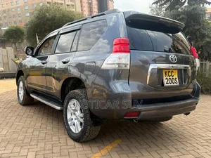 Toyota Land Cruiser Prado 3.0 TD 2011 Gray