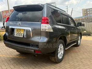 Toyota Land Cruiser Prado 3.0 TD 2011 Gray