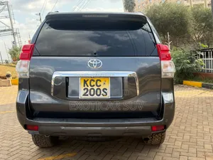 Toyota Land Cruiser Prado 3.0 TD 2011 Gray