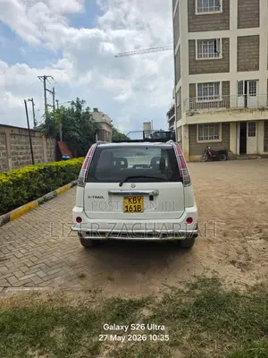 Nissan X-Trail 2006 White