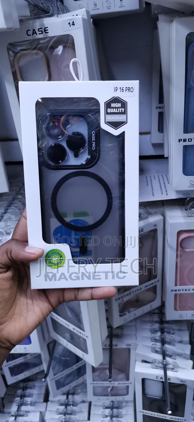 iPhone 16 Pro High Quality Magnetic Clear Case