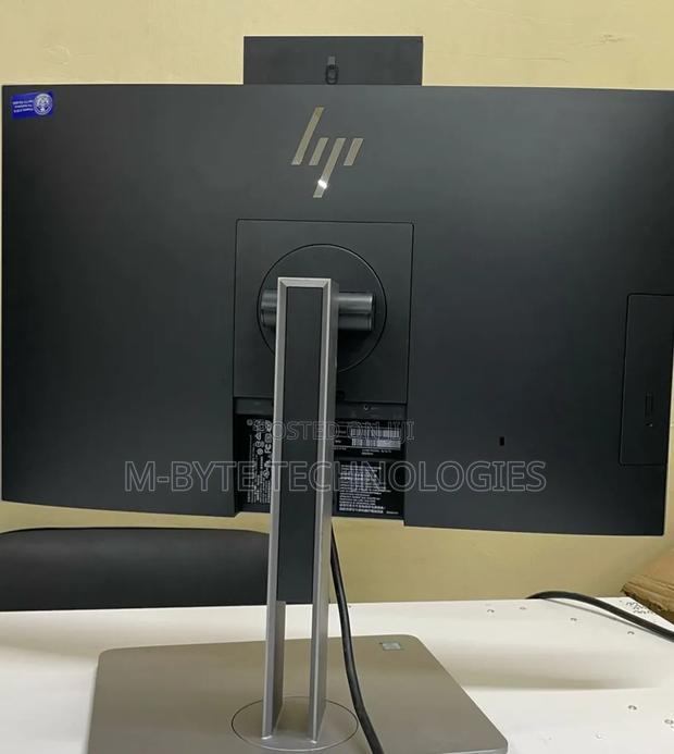 Desktop Computer HP EliteDesk 800 G3 8GB Intel Core i5 SSD 256GB - thumbnail 2