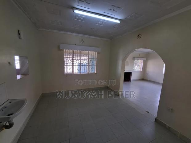 3bdrm Bungalow in Gitaru for rent - thumbnail 9
