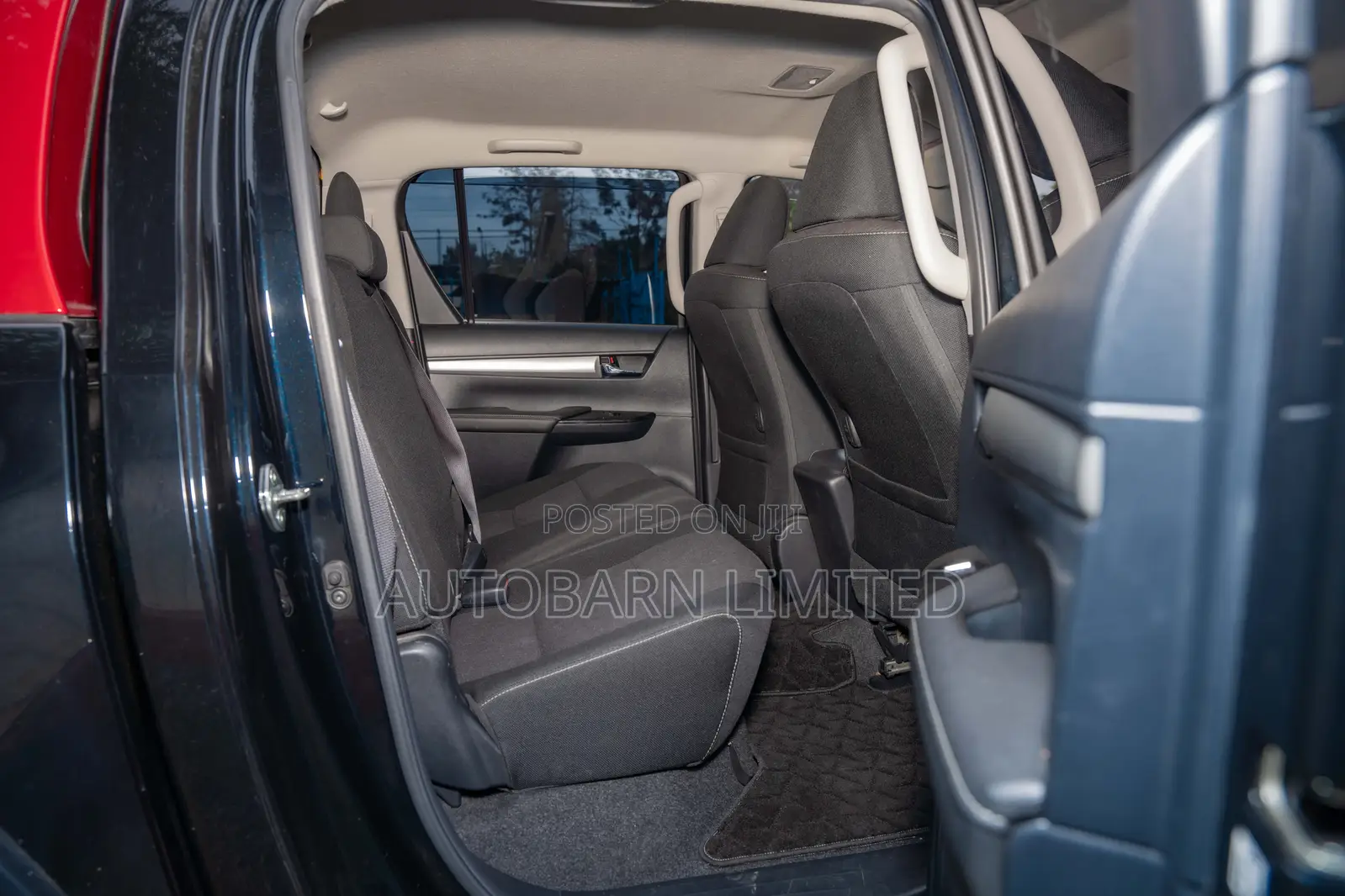 Toyota Hilux 2018 Black