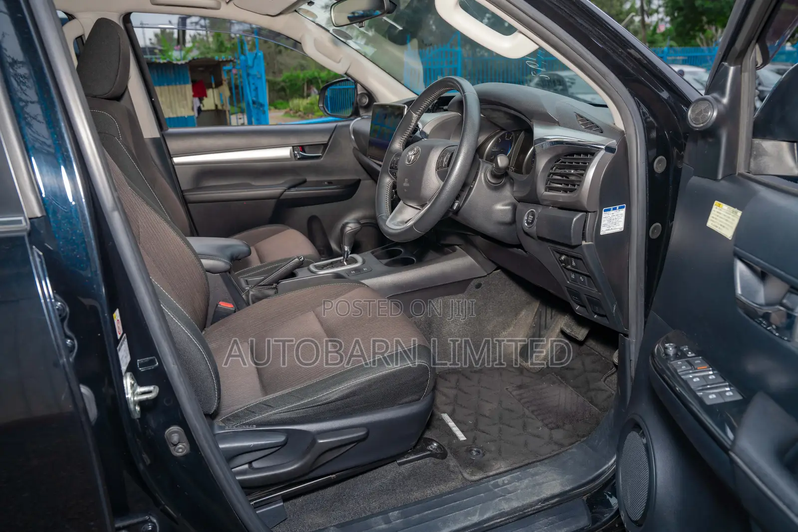 Toyota Hilux 2018 Black