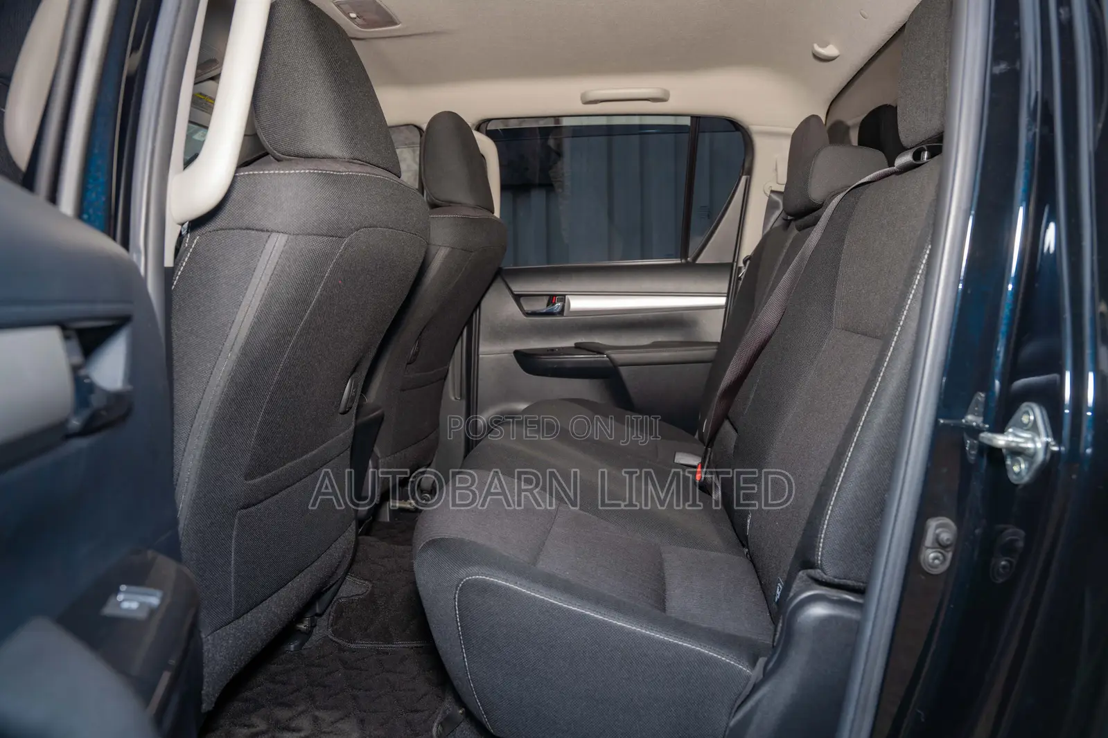 Toyota Hilux 2018 Black