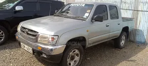 Toyota Land Cruiser Prado 2023 White