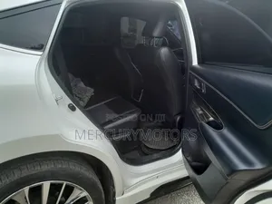 Toyota Harrier 2.0 2016 White