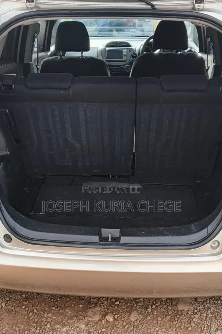 Honda Fit 2010 Ivory