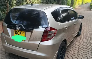 Honda Fit 2010 Ivory