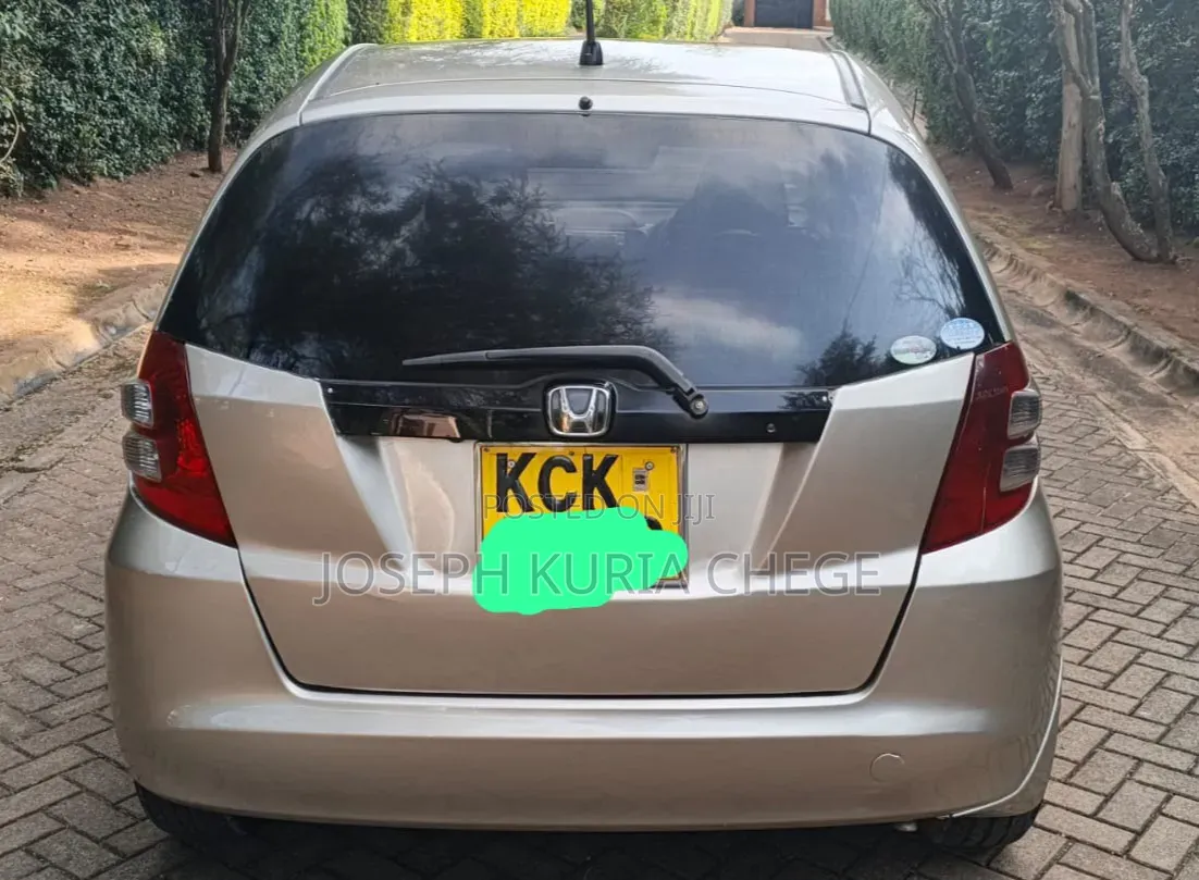 Honda Fit 2010 Ivory