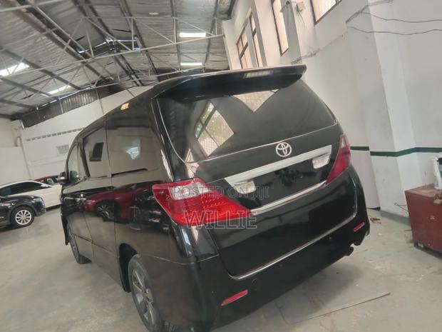 Toyota Vellfire 2015 Black - thumbnail 4