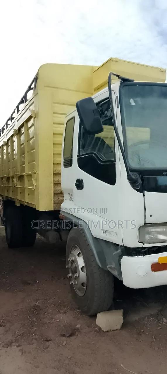 Isuzu FSR Cargo Lorry (High Side Body)
