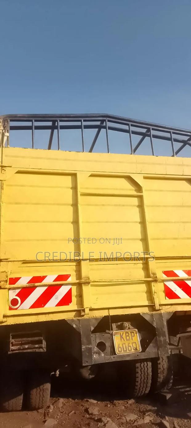 Isuzu FSR Cargo Lorry (High Side Body) - thumbnail 5
