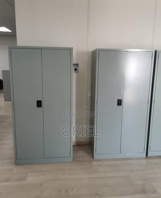 Office Cabinet : Steel 2-Door Office Storage Cabinet - thumbnail 8
