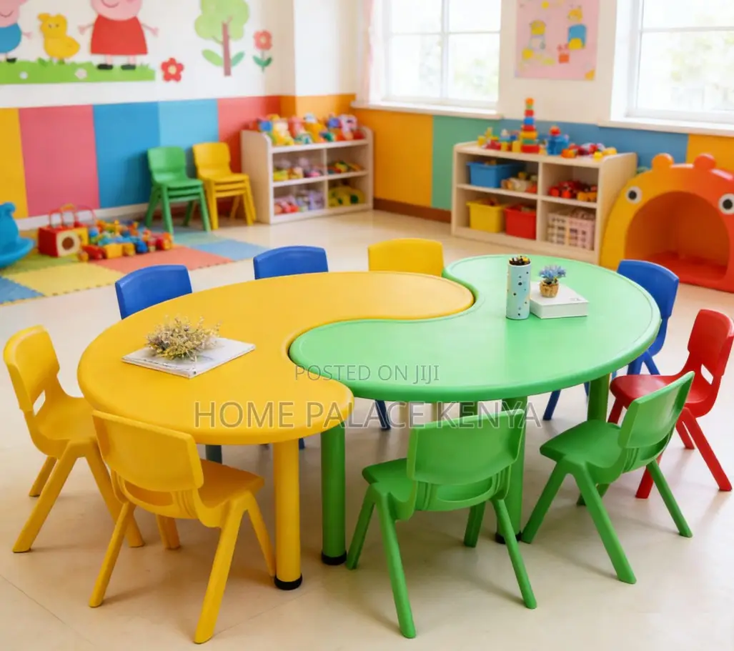 Moon Table: Plastic Curved Classroom Table With Groove