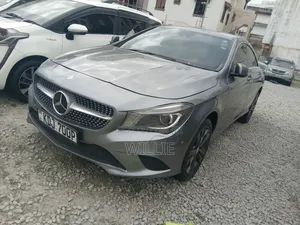 Mercedes-Benz C180 2015 Gray