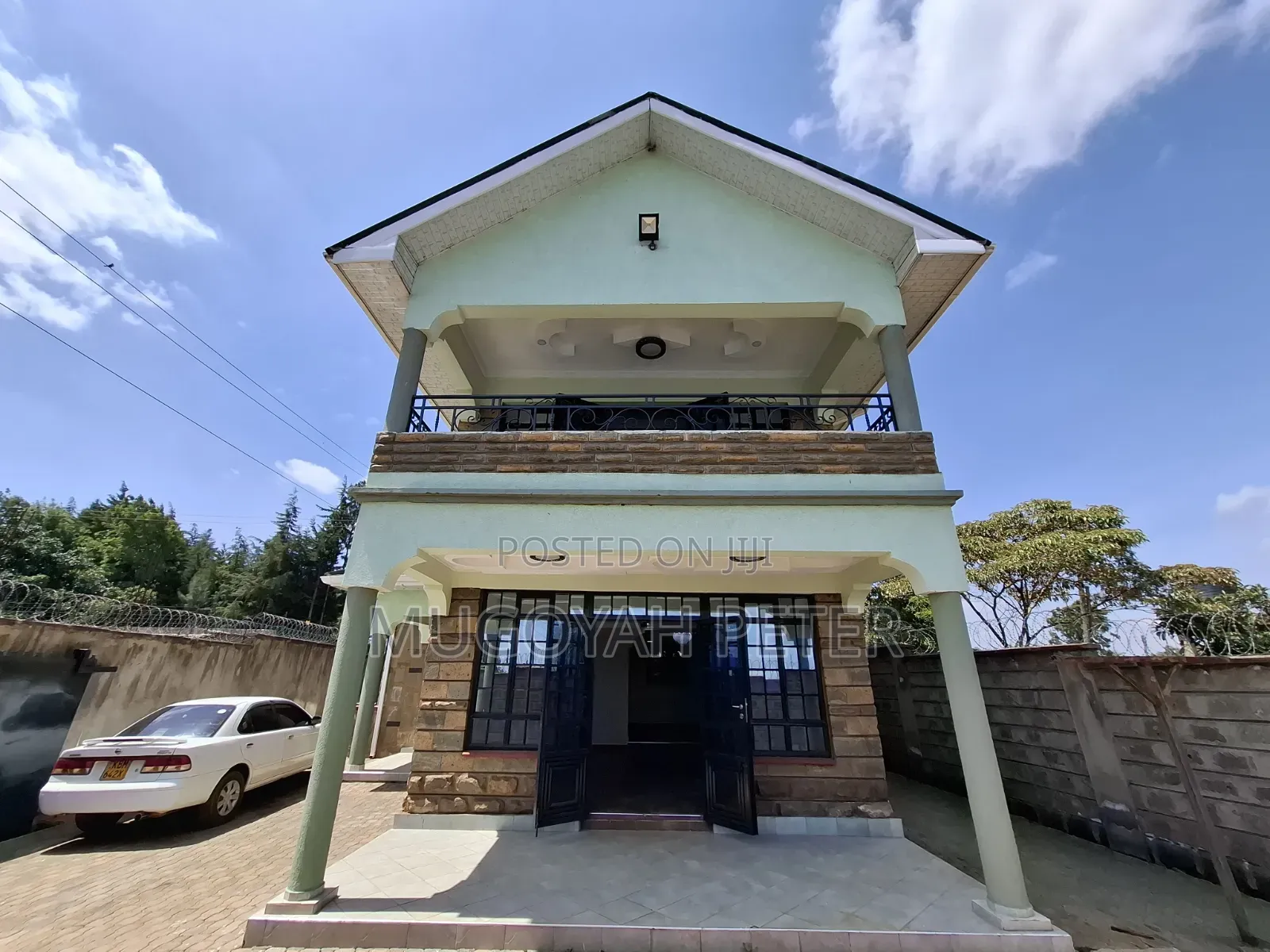 4bdrm Maisonette in Zambezi/Sigona for rent