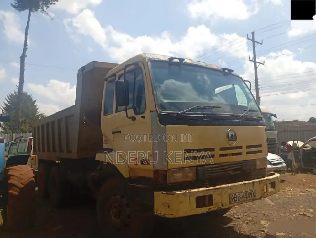 Nissan Diesel Ud 2001