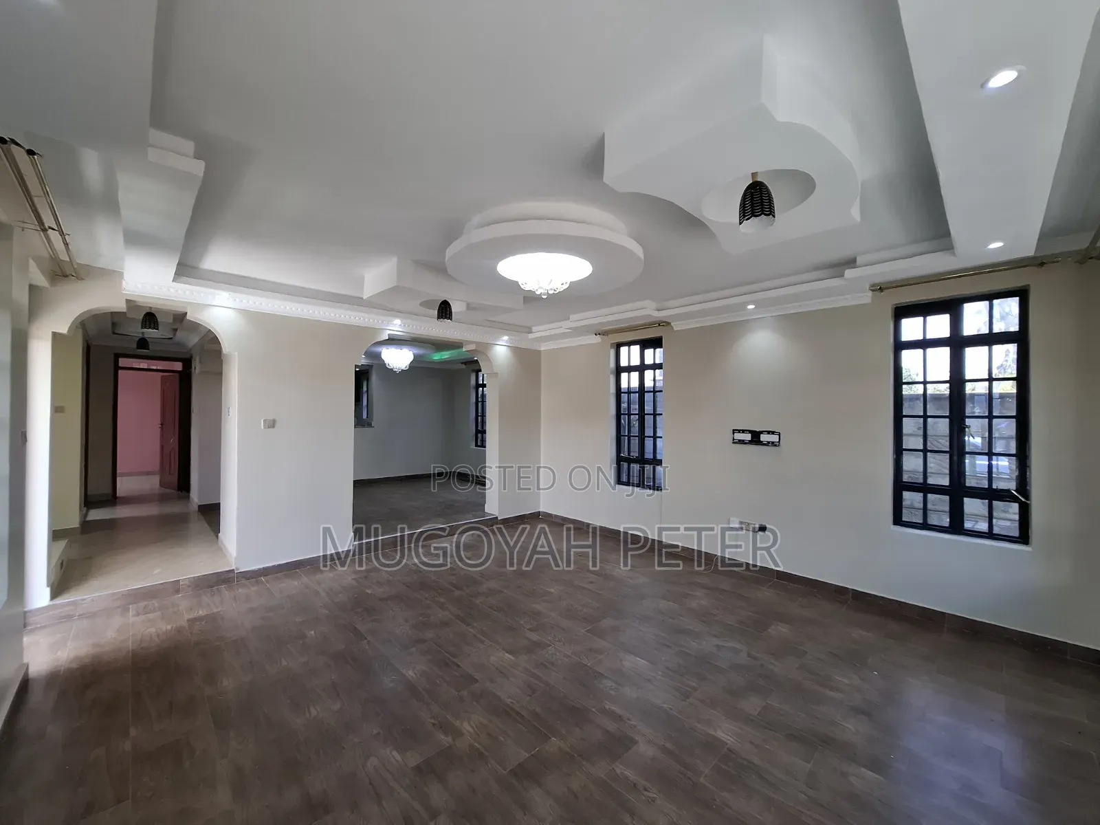 4bdrm Maisonette in Zambezi/Sigona for rent