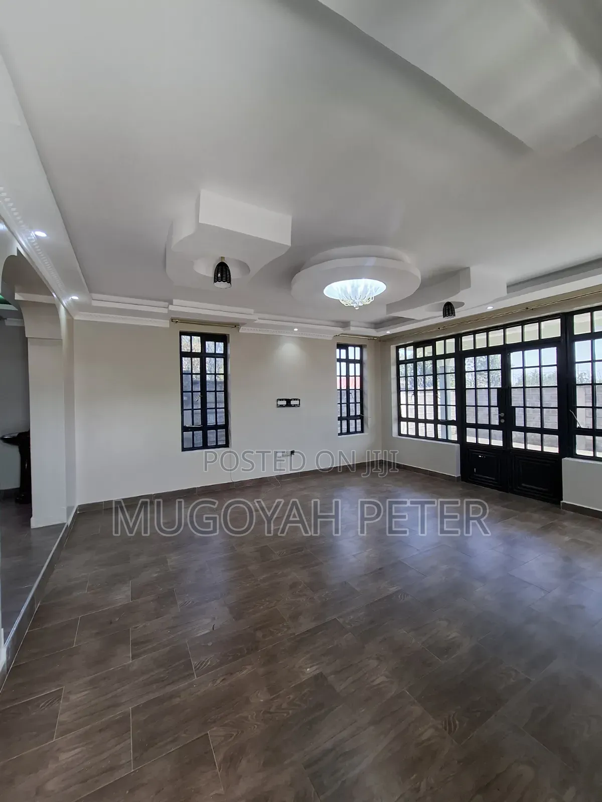 4bdrm Maisonette in Zambezi/Sigona for rent