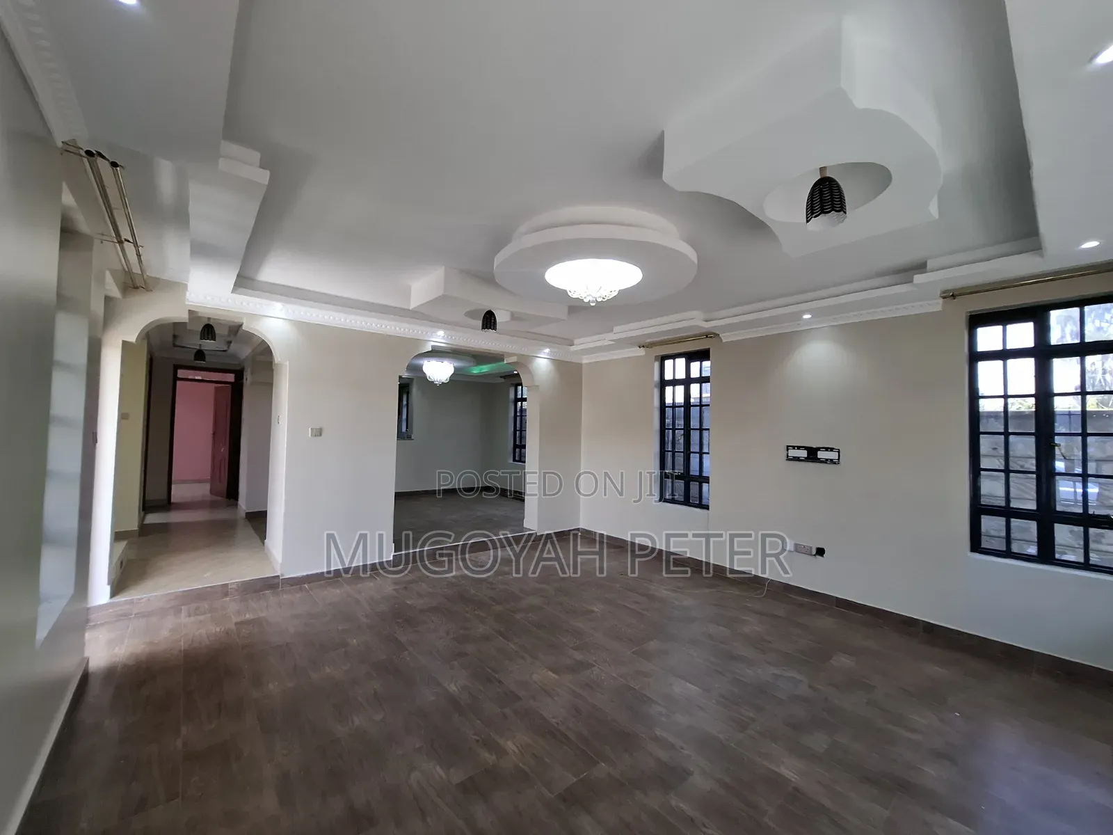4bdrm Maisonette in Zambezi/Sigona for rent